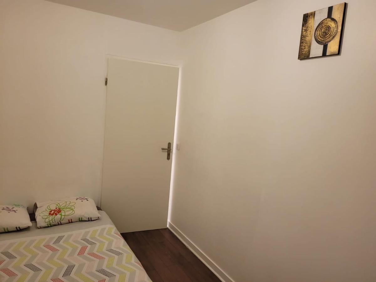 Boissy Gare Rer A Appartement 1 A 3 Chambres Au Choix Exteriör bild