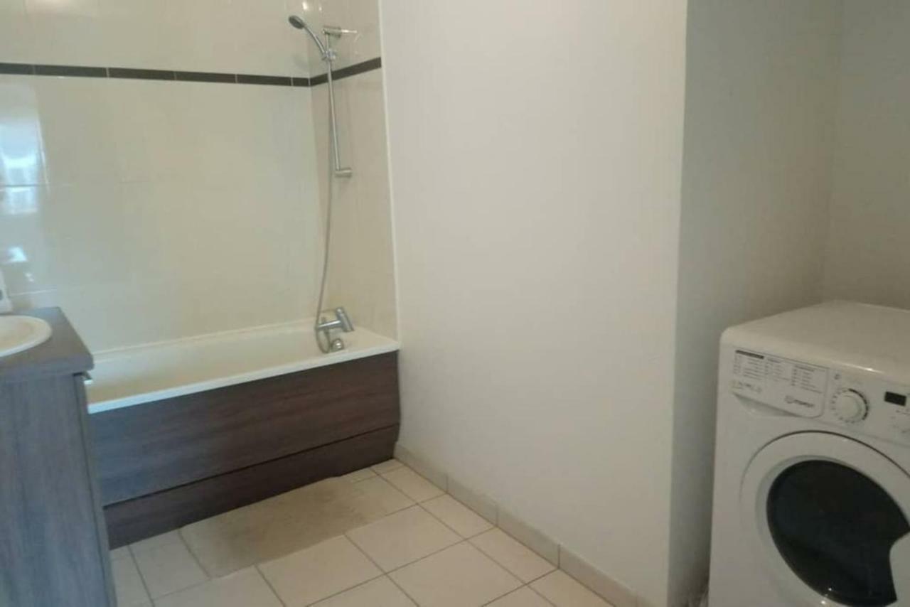 Boissy Gare Rer A Appartement 1 A 3 Chambres Au Choix Exteriör bild